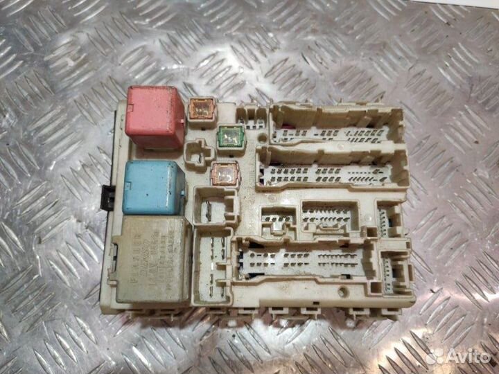 Блок предохранителей Toyota Corolla 10 E150 1.6