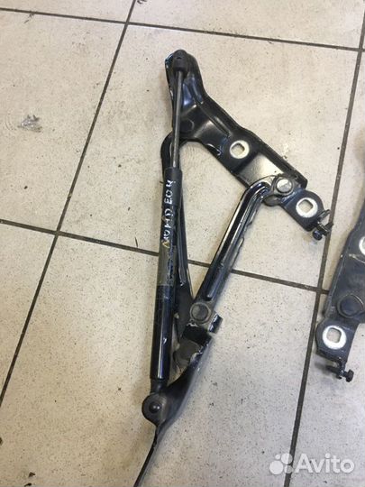 Петля багажника Ford Mondeo 4