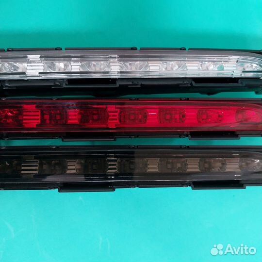 Стоп сигнал на крышку багажника Mercedes-Benz W211