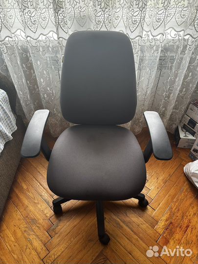 Компьютерное кресло