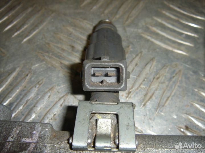 Форсунка ford focus 1998-2004