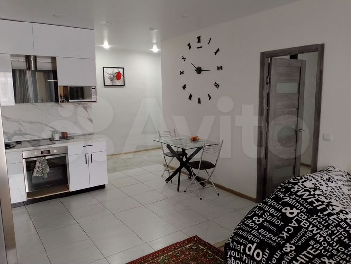 2-к. квартира, 47 м², 1/3 эт.