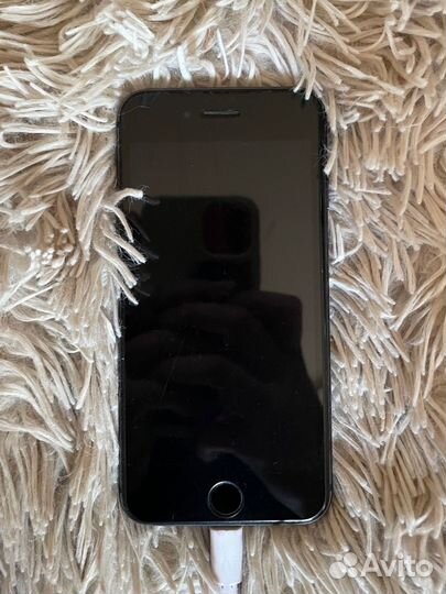 Телефон iPhone 8 64 gb