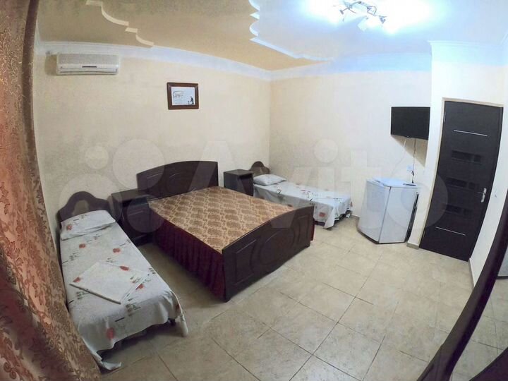 Комната 20 м² в 8-к., 2/2 эт.