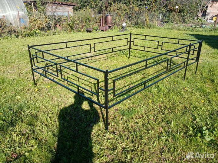 Ограды на кладбище