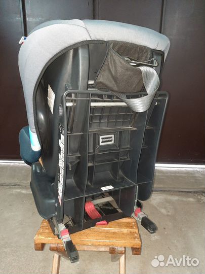 Автомобильное детское кресло Nania с isofix