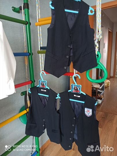 Продаю школьную форму