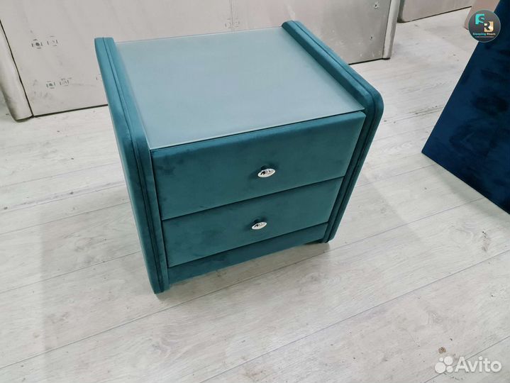 Тумба прикроватная