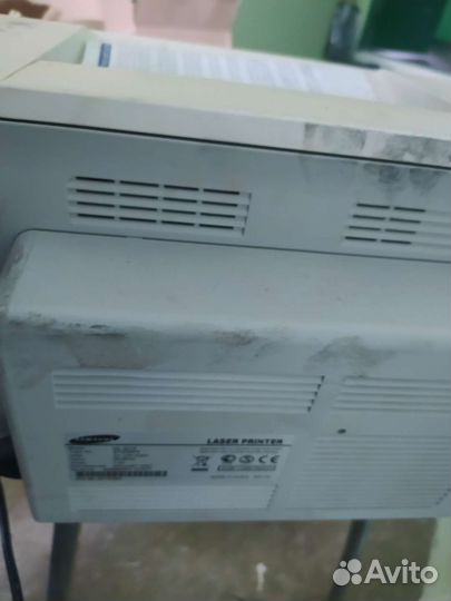 Монитор Samsung и принтер