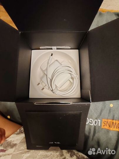 Умная колонка алиса с часами