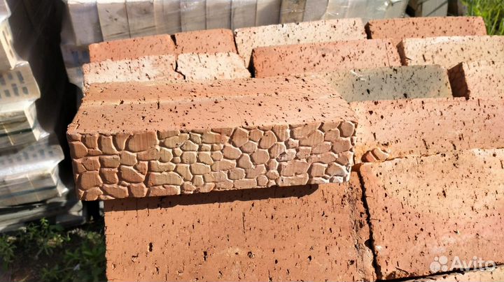 Кирпич м 100