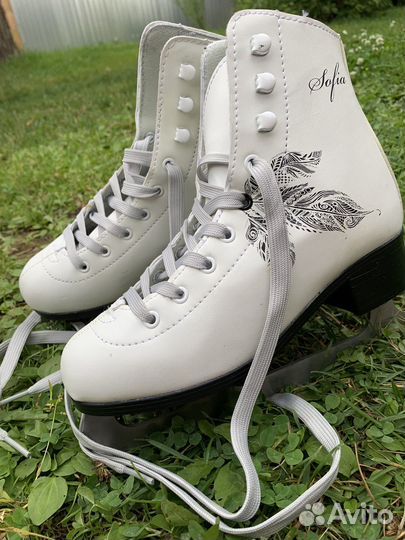 Фигурные коньки Sofia