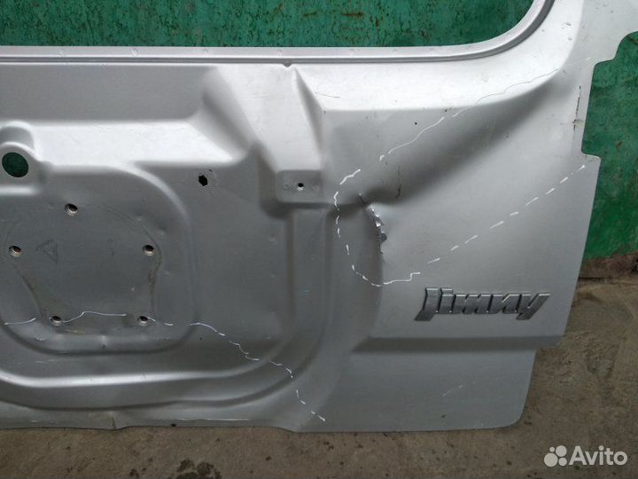 Дверь багажника Suzuki Jimny 3