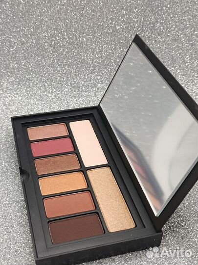 Палетка теней для век, Smashbox