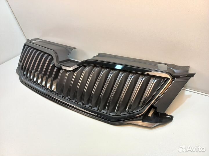 Решетка радиатора Skoda Octavia 2013-2016 черная