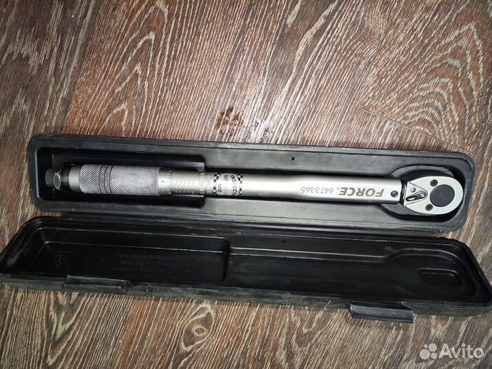 Динамометрический ключ 3/8 20-110Hm