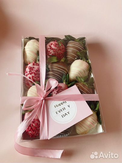 Клубника в шоколаде, букеты из клубники