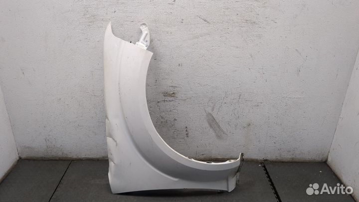 Крыло Nissan Navara, 2013