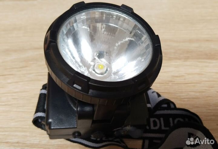 Налобный фонарь