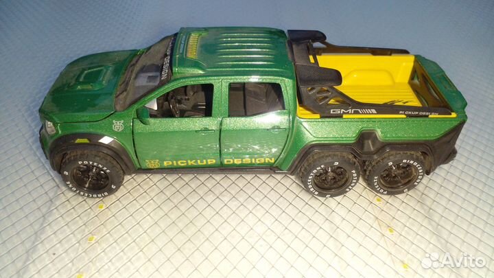 Масштабная модель Mercedes-Benz X -Class 6X6