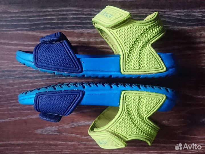 Шлепанцы joss