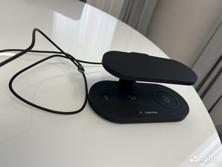 Беспроводная зарядка 3 в 1