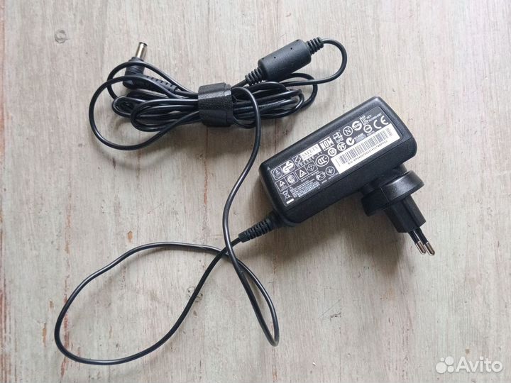 Блок питания 19V 2.15A 40W (5.5x1.7)