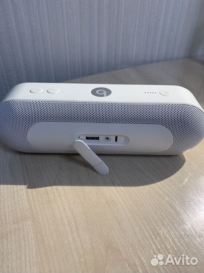 BeatsPill+, белая