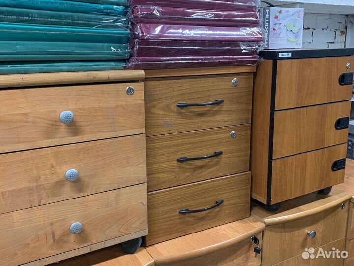 Тумбочки для дома и офиса