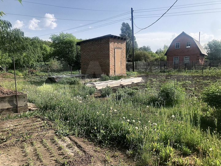 Дача 20 м² на участке 5 сот.