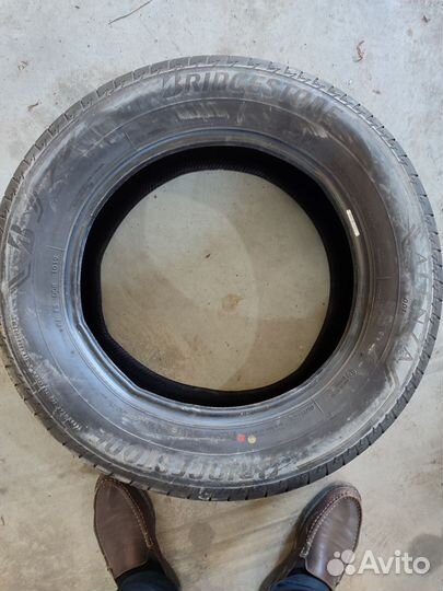 Bridgestone Alenza 001 225/65 R17