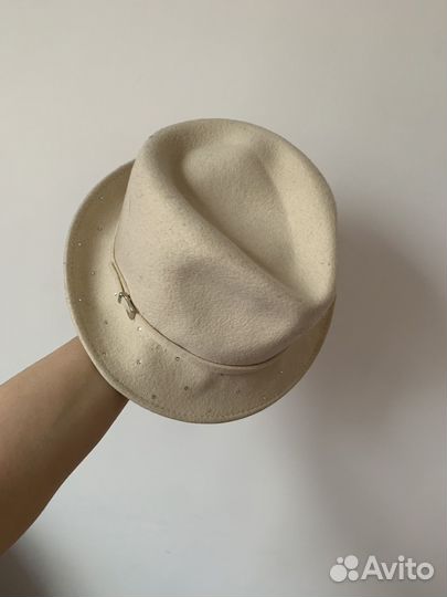 Шляпа с полями белая 100 шерсть