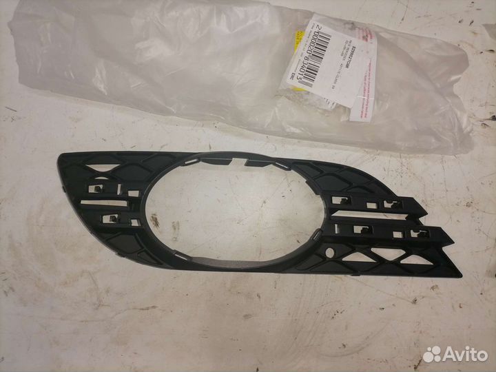 Решетка в бампер Mercedes w211