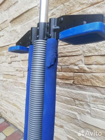 Прыгалка кузнечик