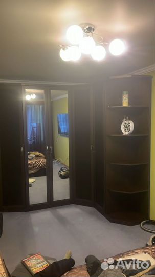 Угловой шкаф. И кухни