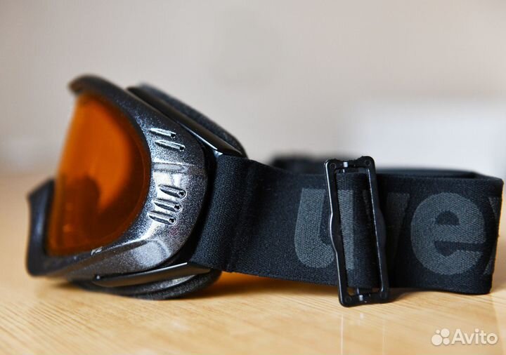 Горнолыжные очки Uvex