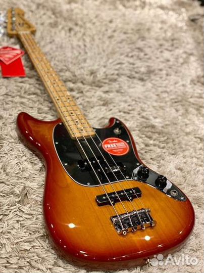 Fender Player Mustang Bass PJ MN Sienna Sunburst Б