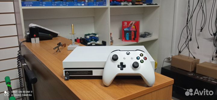 Xbox One S 500 Gb с дисководом,магазин,гарантия