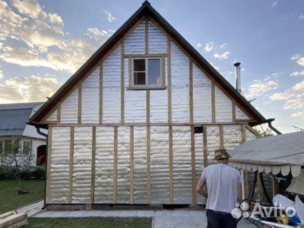 Строительная бригада плотник