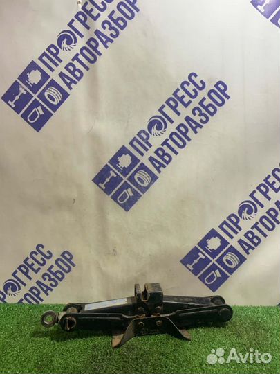 Домкрат Mazda 3 Bk хэтчбек 1.6 Z6 2006