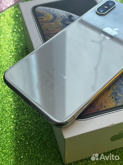 iPhone Xs, 256 ГБ