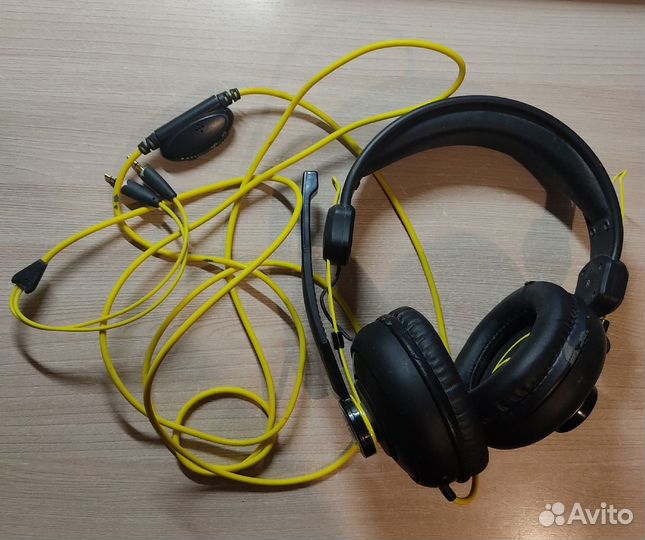 Наушники проводные с микрофоном