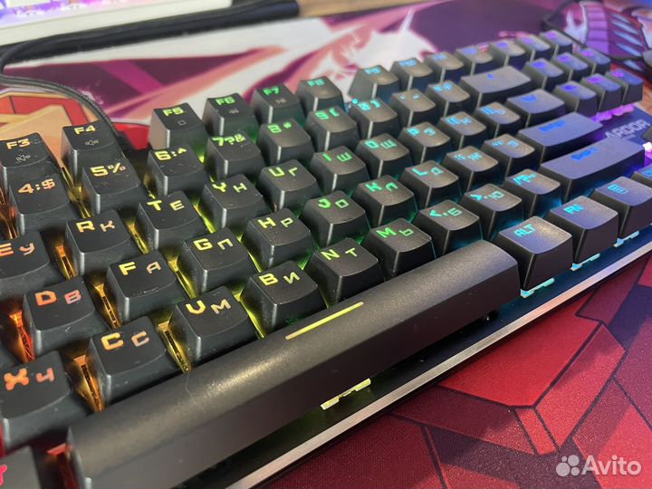 Игровая механическая клавиатура