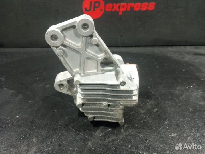 Клапан вентиляции картерных газов Mercedes-Benz