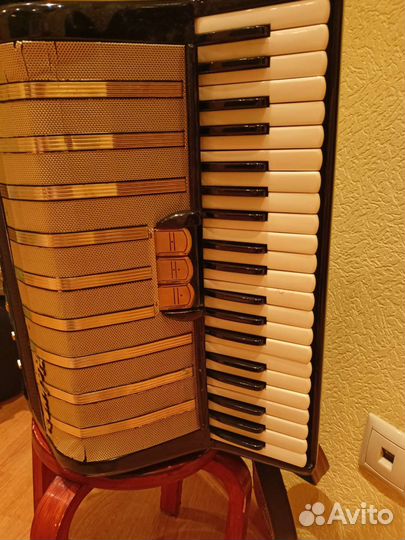 Аккордеон Hohner Marchesa