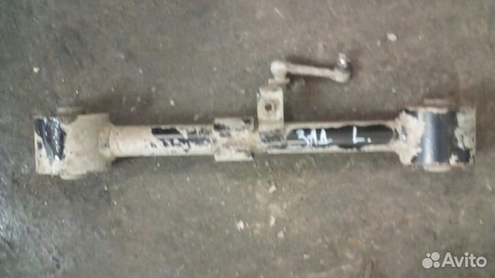 Тяга задняя продольная левая toyota Land Cruiser