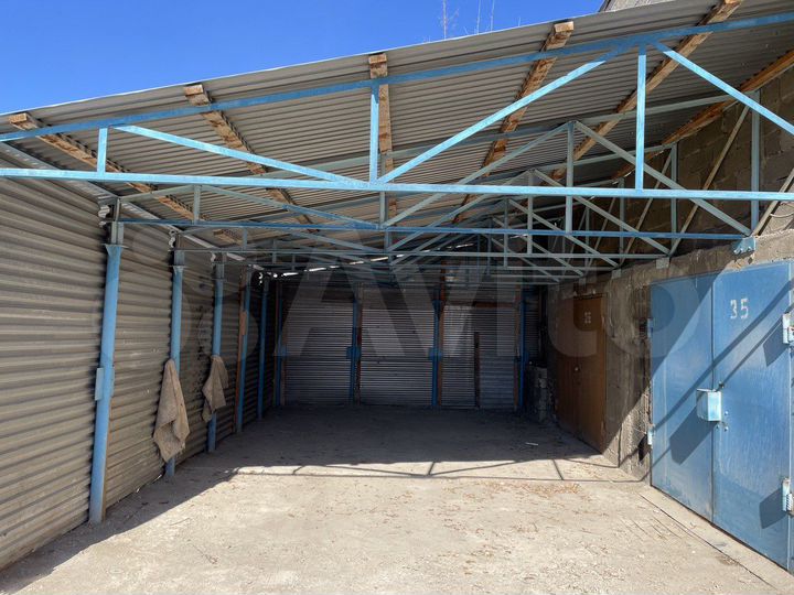 Гараж, > 30 м²