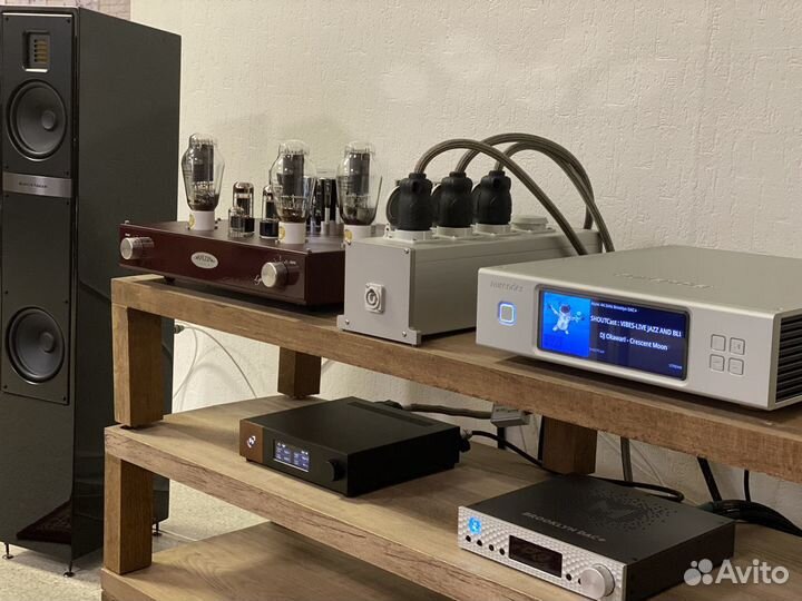 Aurender N200 Silver 4tb сетевой транстпорт