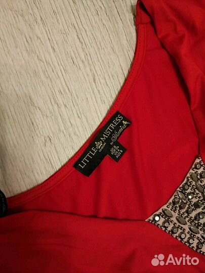 Платье вечернее красное