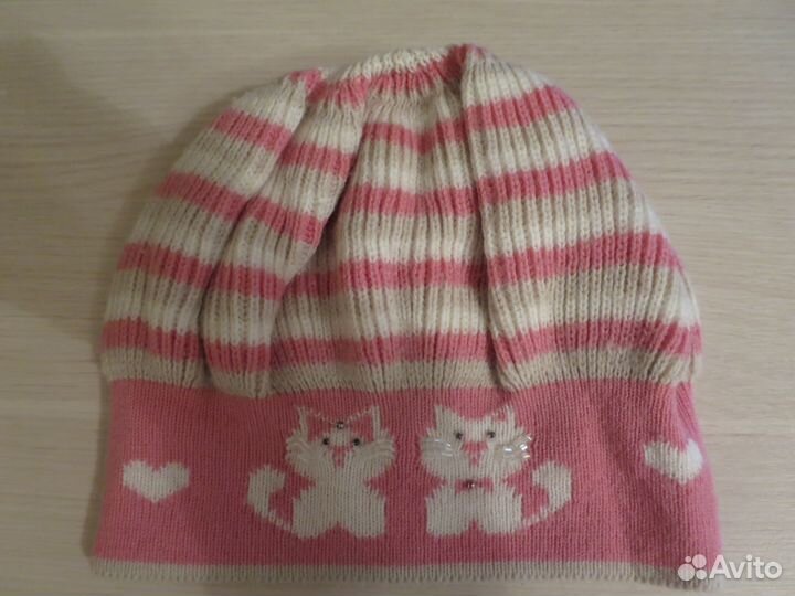 Шапка для девочки с котятами